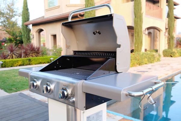 Pearl 3-Burner Liquid Propane Gas Grill - Image 12