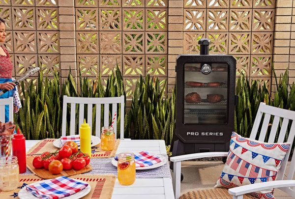 Pro Series 1077-Sq in Black Sand Pellet Smoker - Image 2