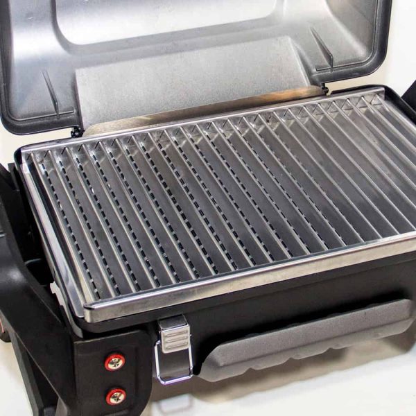 Grill2Go 200-Sq in Grey and Black Portable Gas Grill - Image 3