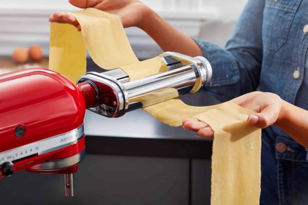 Artisan Series 5-Quart 10-Speed Empire Red Residential Stand Mixer - Image 8