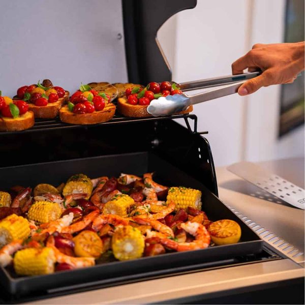 Commercial Series Grill and Griddle Combo Stainless Steel 2-Burner Liquid Propane and Natural Gas Infrared Gas Grill - Image 15