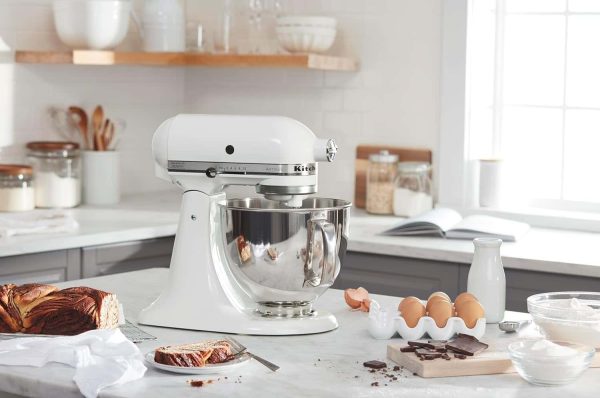 Artisan Series 5 Quart Tilt Head Stand Mixer with Pouring Shield KSM150PS, White - Image 3