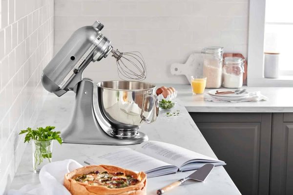 Artisan Series 5 Quart Tilt Head Stand Mixer with Pouring Shield KSM150PS, Contour Silver - Image 4