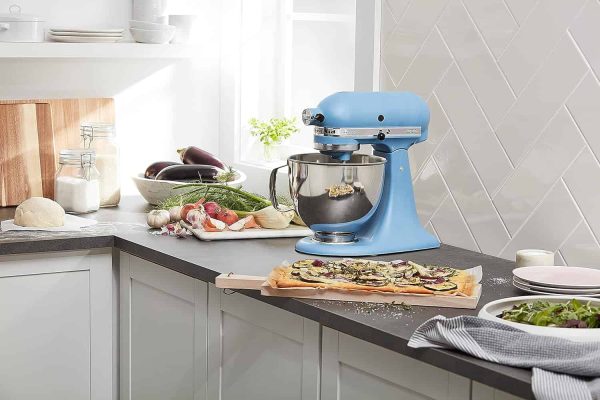 Artisan Series 5 Quart Tilt Head Stand Mixer with Pouring Shield KSM150PS, Blue Velvet - Image 3