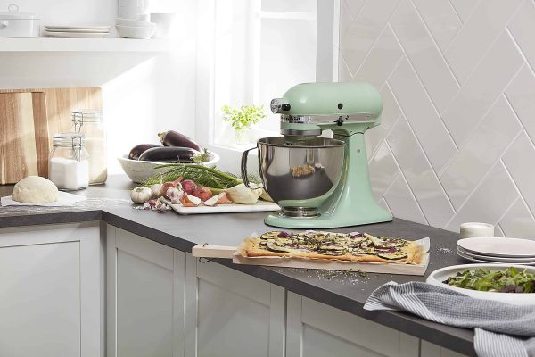 Artisan Series 5 Quart Tilt Head Stand Mixer with Pouring Shield KSM150PS, Pistachio - Image 2