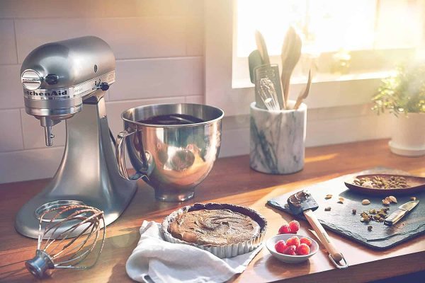 Artisan Series 5 Quart Tilt Head Stand Mixer with Pouring Shield KSM150PS, Contour Silver - Image 5