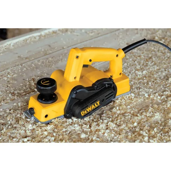 D26676 5.5 Amp Corded 3-1/4 in. Portable Hand Planer - Image 4