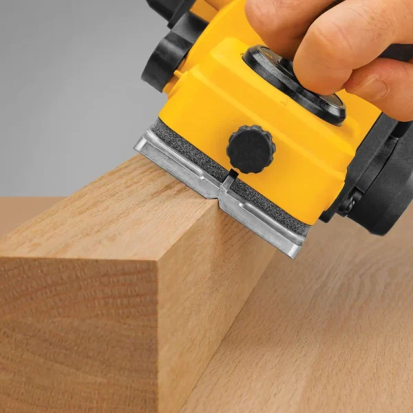 D26676 5.5 Amp Corded 3-1/4 in. Portable Hand Planer - Image 6