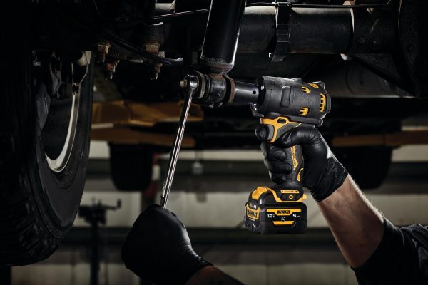 DCF901B XTREME 12-volt Max Variable Speed Brushless 1/2-in Drive Cordless Impact Wrench (Tool Only) - Image 7