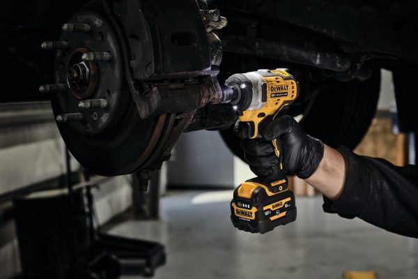 DCF903B XTREME 12-volt Max Variable Speed Brushless 3/8-in Drive Cordless Impact Wrench (Tool Only) - Image 3