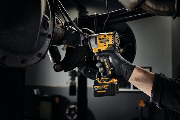 DCF903B XTREME 12-volt Max Variable Speed Brushless 3/8-in Drive Cordless Impact Wrench (Tool Only) - Image 6