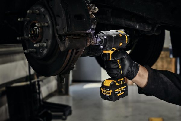 DCF903B XTREME 12-volt Max Variable Speed Brushless 3/8-in Drive Cordless Impact Wrench (Tool Only) - Image 7