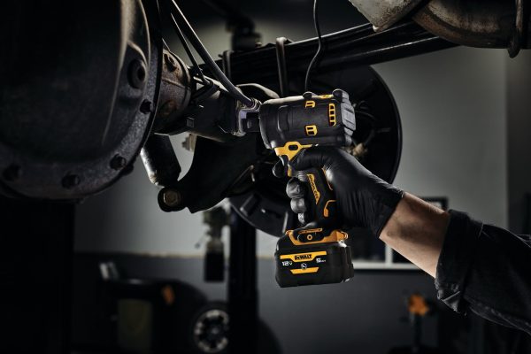 DCF903B XTREME 12-volt Max Variable Speed Brushless 3/8-in Drive Cordless Impact Wrench (Tool Only) - Image 10