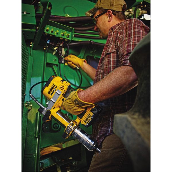 DCGG571B 20-volt Max Air Grease Gun - Image 7