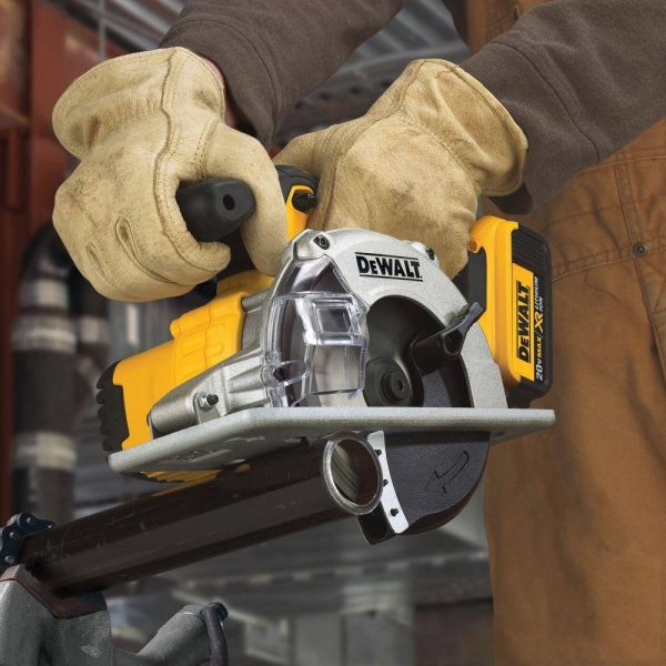 DCS373P2 20-Volt MAX Cordless 5-1/2 in. Metal Cutting Circular Saw with (2) 20-Volt Batteries 5.0Ah - Image 9