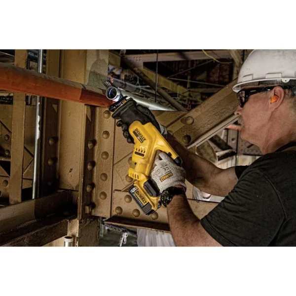 DCS387P1 20-Volt MAX Lithium-Ion Cordless Compact Reciprocating Saw Kit with Battery 5Ah, Charger and Contractor Bag - Image 7