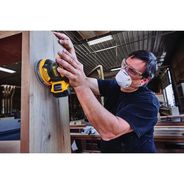 DCW210D1 20-Volt MAX XR Cordless Brushless 5 in. Random Orbital Sander with (1) 20-Volt Battery 2.0Ah   Charger - Image 12