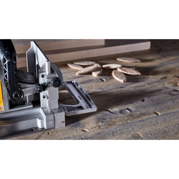 DCW682B 20V Max Xr Brushless Cordless Biscuit Joiner (Tool Only) - Image 17