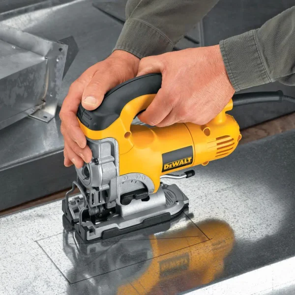 DW331K 6.5 Amp Corded Jig Saw Kit with Kit Box - Image 9