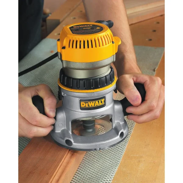 DW616 1.75 HP Fixed Base Router - Image 3