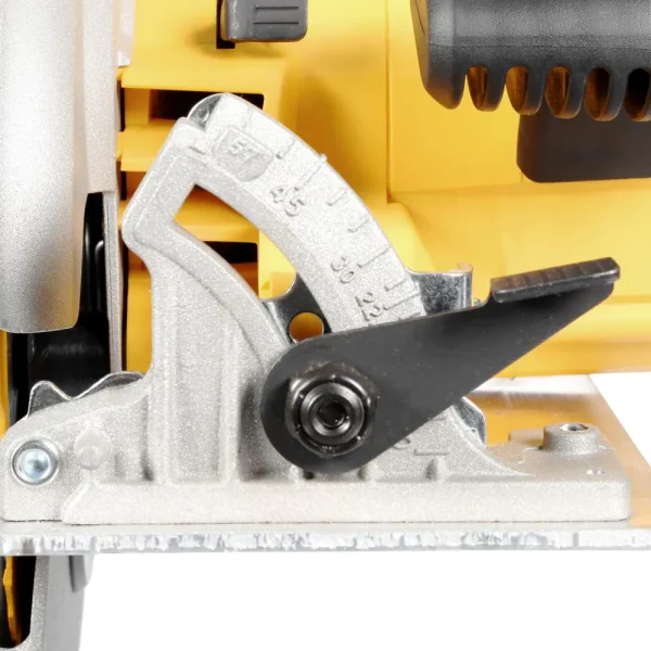 DWE575SB 15 Amp 7-1/4 in. Lightweight Circular Saw with Electric Brake - Image 4
