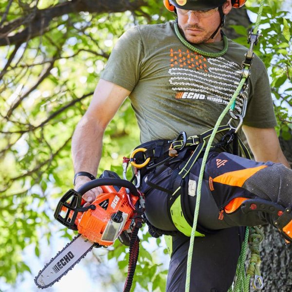 DCS-2500T-12C1 eFORCE 12 in. 56V Cordless Battery Chainsaw with 2.5Ah Battery and Charger - Image 8