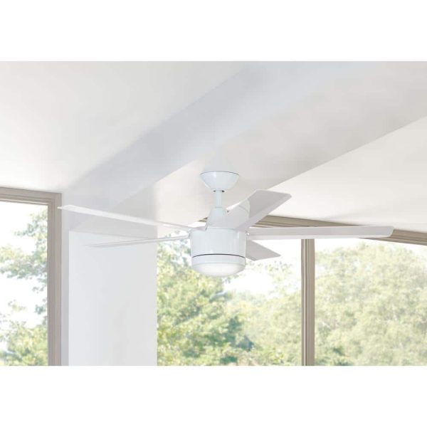 Collection SW1422WH Merwry 52 in. Integrated LED Indoor White Ceiling Fan with Light Kit and Remote Control - Image 3